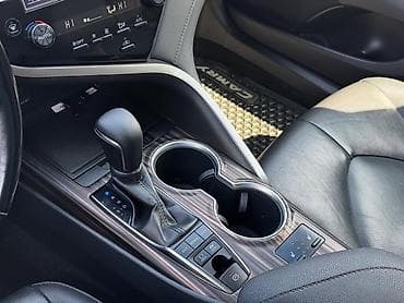 camry 5: Toyota Camry: 2018 г., 2.5 л, Автомат, Гибрид, Седан — 9