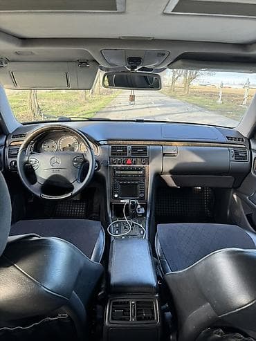 Транспорт: Mercedes-Benz E-Class: 2002 г., 4.3 л, Автомат, Бензин, Седан — 2