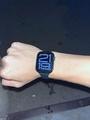 garmin 970 forerunner: Умные часы с прямоугольным экраном и черным спортивным ремешком. 8 — 1