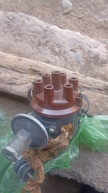 купить битую ниву: Трамблёр (распределитель зажигания) СССР новый.ЗИЛ-157 — 3