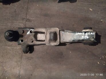 ступица нива: Mitsubishi Space Gear Нижний рычаг, Митцубиси Спейс гир нижний рычаг — 1