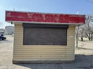 Продажа офисов: Торговый киоск/павильон с рольставней и задней входной дверью + — 1