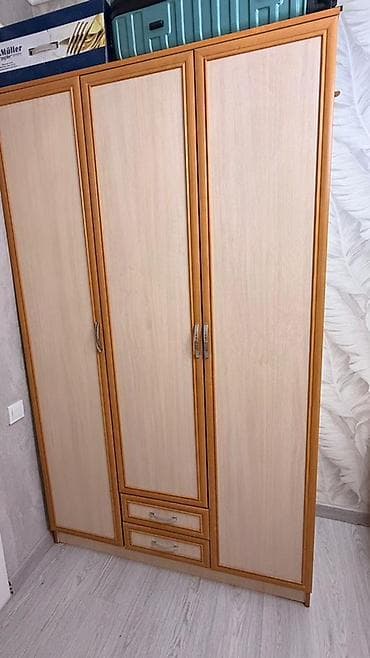 Спальный гарнитур, Б/у, Комод, Тумба, Шкаф, Платная доставка, Самовывоз, цвет - Бежевый