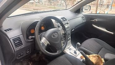 на corolla: Toyota Corolla: 2008 г., Робот, Бензин, Седан — 7