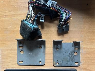 Автоунаа электроникасы: Автомобильная мультимедийная магнитола 2DIN с комплектом подключения — 1