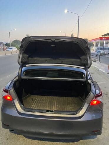 возможен обмен на дом: Toyota Camry: 2021 г., 2.5 л, Автомат, Гибрид, Седан — 5