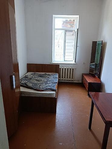забыл: Продаётся 3 комнатная квартира 1/2-этаж сталинка, р/н Пишпек по — 9