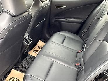 шины груз: Lexus UX: 2019 г., 2 л, Типтроник, Бензин, Кроссовер — 9