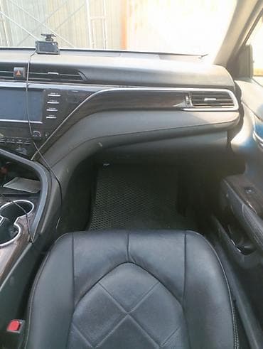 Toyota Camry: 2018 г., 2.5 л, Вариатор, Гибрид, Седан — 8