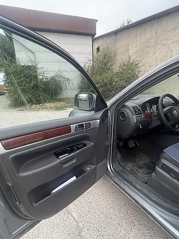 Volkswagen Touareg: 2004 г., 3.2 л, Автомат, Бензин, Внедорожник — 7