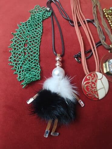 Кулоны и подвески: Кулоны на любой вкус,отличного качества .новые не носили. Цена каждого — 5