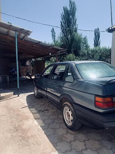 Транспорт: Volkswagen Passat: 1988 г., 1.8 л, Механика, Бензин, Седан — 6