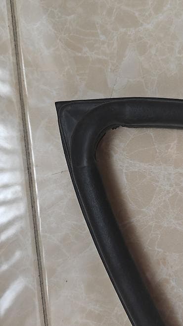 кузовной герметик: Уплотнитель двери Передняя левая Mercedes-Benz, Оригинал — 5