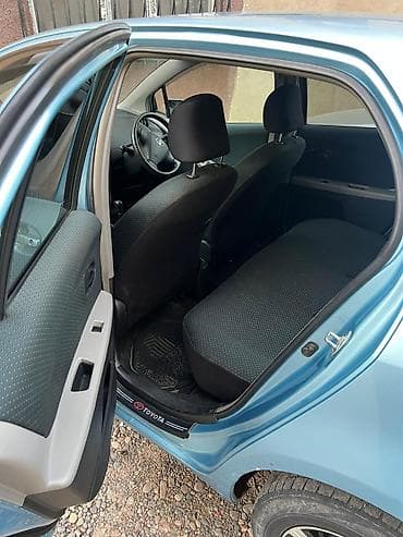 авто сиденья бу бишкек: Toyota Vitz: 2005 г., 1 л, Автомат, Бензин, Хетчбек — 6