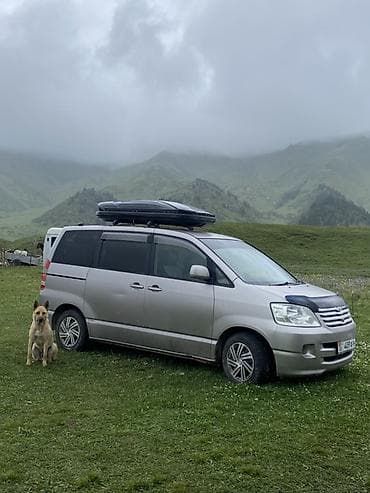 elantra n: Toyota Noah: 2003 г., 2 л, Автомат, Бензин, Минивэн — 4