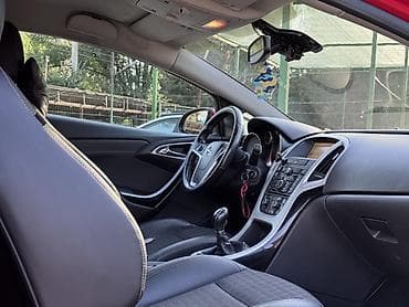 Продажа авто: Opel Astra GTC: 2011 г., 1.6 л, Механика, Бензин, Купе — 10