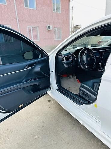 Унаа сатуу: Toyota Camry: 2018 г., 2.5 л, Автомат, Бензин, Седан — 9