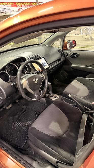 lexus es 2010: Honda Fit: 2007 г., 1.5 л, Автомат, Бензин, Хэтчбэк — 6