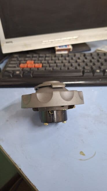 рашительный бачок: Топливный бак Hyundai 2010 г., Новый, Оригинал, Япония — 2