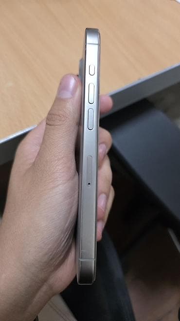 iphone cs max: IPhone 15 Pro, Б/у, 128 ГБ, Natural Titanium, Защитное стекло, Чехол, Кабель, 87 % — 6