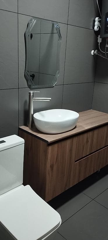 продается студия: Студия с современным ремонтом и функциональной планировкой. - — 1