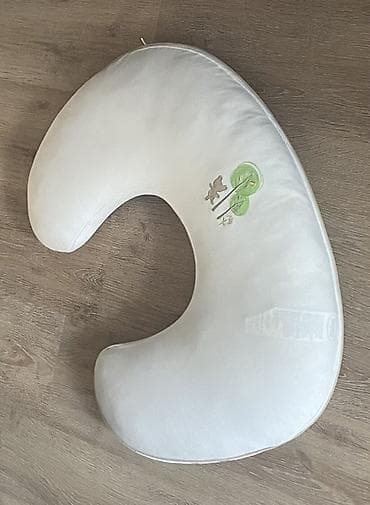 Балдар электр унаалары: Продаю очень удобную подушку для кормления б/у. Фирма Chicco, Италия — 1