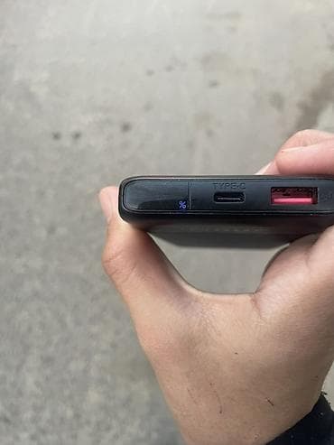 Портативный аккумулятор AUF Q12 22.5W - Емкость: 30000 мА·ч (111 Wh) at lalafo.kg Портативный аккумулятор AUF Q12 22.5W - Емкость: 30000 мА·ч (111 Wh)