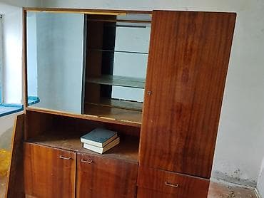 аквариум тумба: Стенка-шкаф, Тип стенки-шкафа: Горка, Для зала, Особенности: Для хранения посуды — 1