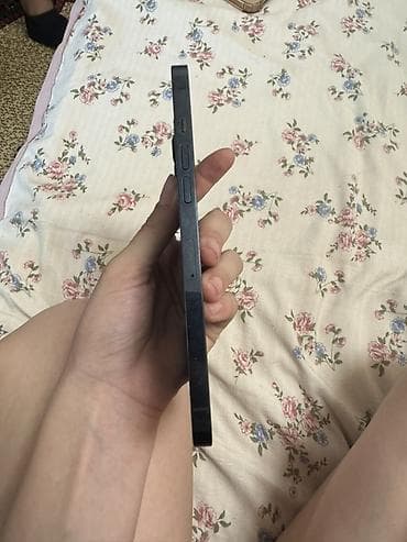 IPhone 12 Pro, Pacific Blue, 79 % — 7