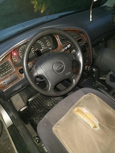 элантра 2004: Hyundai Elantra: 2001 г., 1.5 л, Автомат, Бензин, Седан — 6