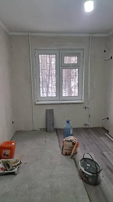 сдаю квартиру 4 микрорайон: 2 комнаты, 44 м², 104 серия, 1 этаж, ПСО (под самоотделку) — 4
