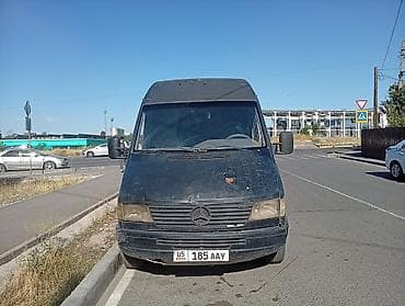 sprinter rx: Грузовой фургон для доставки — брендированный под Яндекс Go Описание — 2