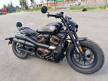 G-Class есть у многих. Sportster S — только у одного. HARLEY-DAVIDSON — 5