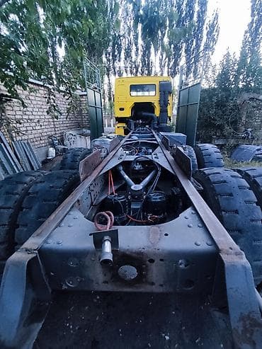Рама и ходовая часть грузового автомобиля 6x4 - Комплектация: рама с — 2