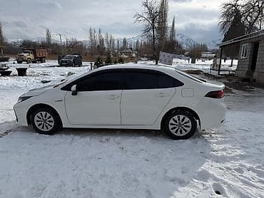 арзан авто уналар: Toyota Corolla: 2021 г., 1.8 л, Автомат, Гибрид, Седан — 4