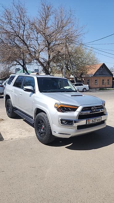 tayota 4 runner: Toyota 4Runner: 2021 г., 4 л, Автомат, Бензин, Внедорожник — 5
