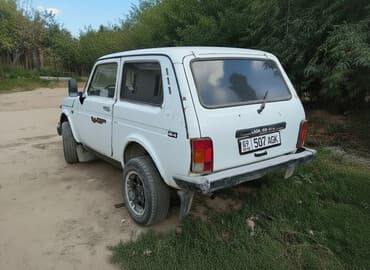 квадроцикл бэушный: ВАЗ (ЛАДА) 4x4 Нива: 2001 г., 1.7 л, Механика, Бензиновая, Хэтчбэк — 1