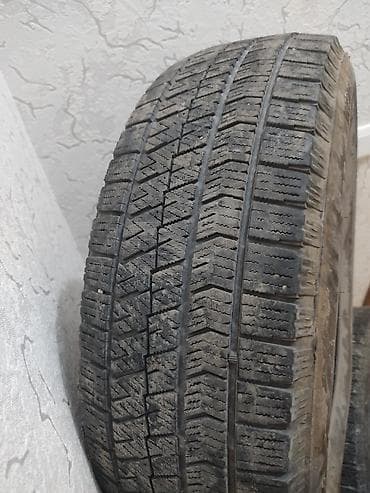 2500: Зимняя шина 195/65 R16 92Q 2 штук 2500 - Размер: 195/65 R16 - Индекс — 1