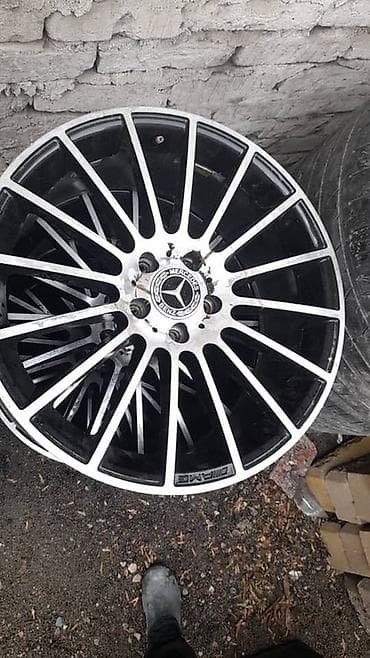 14 сешка: Литые Диски R 19 AMG, Комплект, отверстий - 5, Б/у — 3