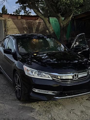 битую машину: Honda Accord: 2016 г., Автомат, Бензин, Седан — 3