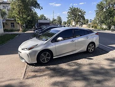 Toyota Prius: 2023 г., 1.8 л, Вариатор, Гибрид, Хэтчбэк — 1