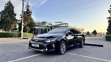 Toyota Camry: 2017 г., 3.5 л, Автомат, Бензин, Седан