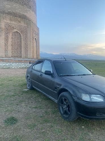 алфат машина: Продается легковой автомобиль седан черного цвета с четырьмя дверями — 1