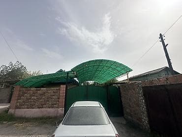 Продается жилой дом с большим участком и крытым двором. Основные at lalafo.kg Продается жилой дом с большим участком и крытым двором. Основные