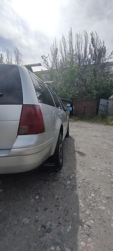 variant: Volkswagen Golf Variant: 2000 г., 2 л, Автомат, Бензин, Универсал — 3