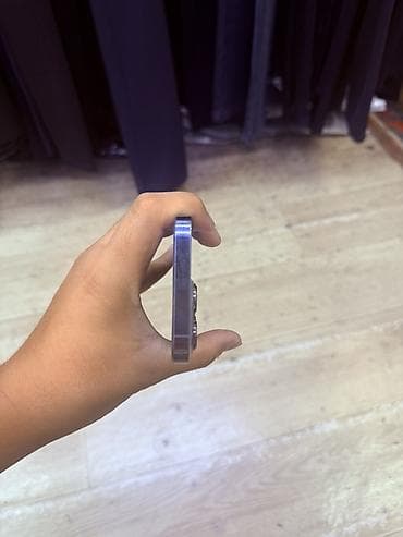 mac m1: Продаю свой iPhone 13 Pro в очень красивом и редком небесно-голубом — 5