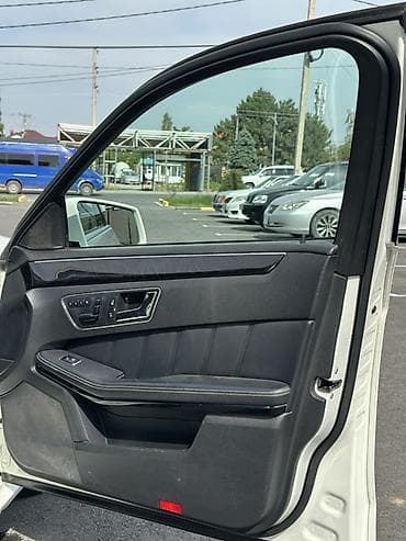 ej ve: Mercedes-Benz E-Class: 2011 г., 3 л, Автомат, Бензин, Седан — 7