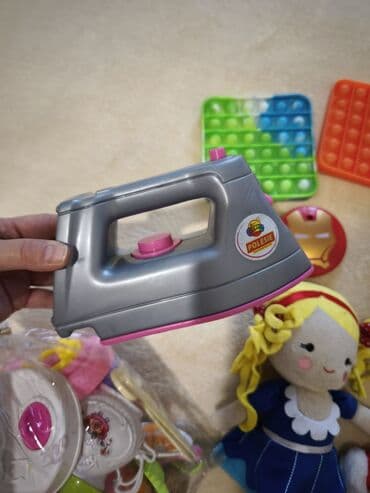 раритетные вещи: Продам игрушки мягкие маленькие,пакетик посудку,утюг игрушечный,попиты — 4