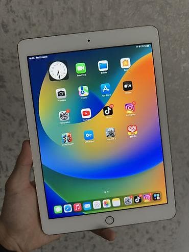 Планшеты: Планшет, Apple, память 128 ГБ, 9" - 10", Wi-Fi, Б/у, Классический цвет - Бежевый — 1