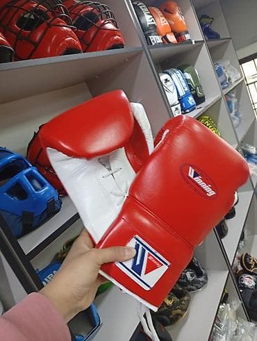 Спорт и отдых: Боксерские перчатки Winning (шнуровка), красно-белые. - Классическая — 1